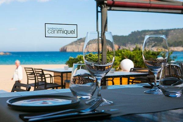Can Miquel L'Escala Exterior photo