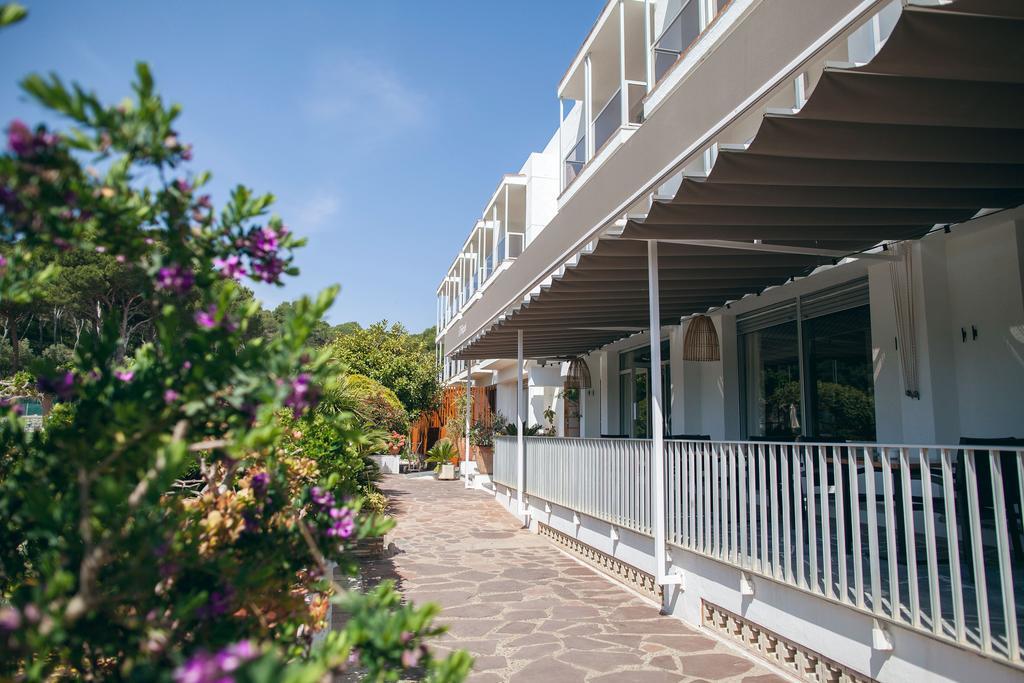 Can Miquel L'Escala Exterior photo
