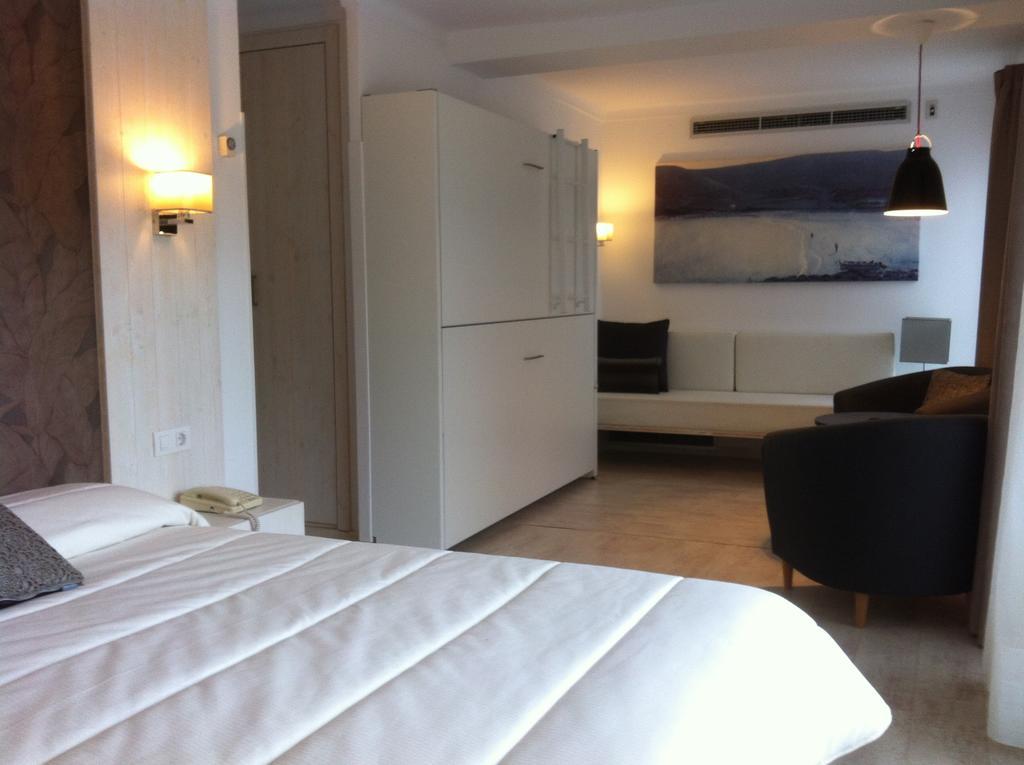 Can Miquel L'Escala Room photo